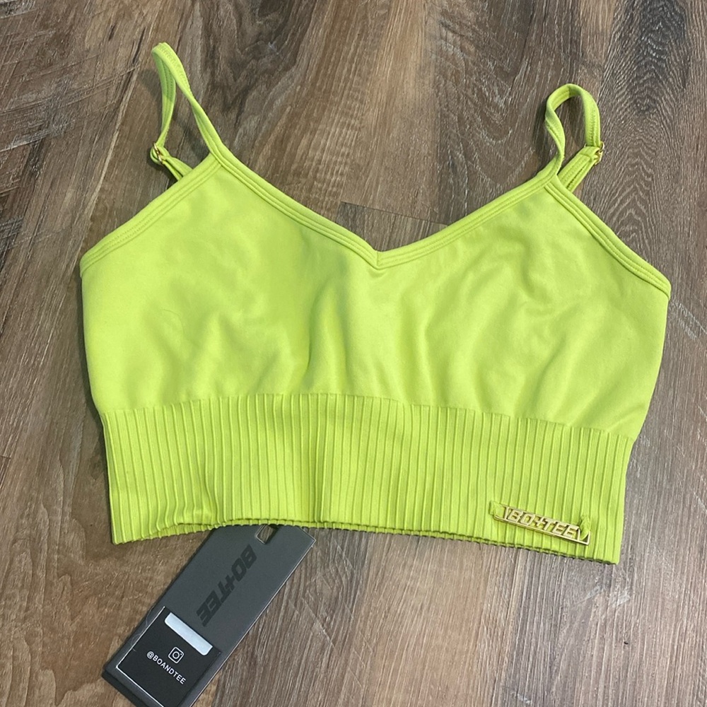 NWT Bo+Tee Sports Bra